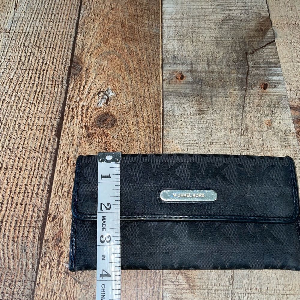 Michael Kors black fabric wallet - Picture 13 of 13